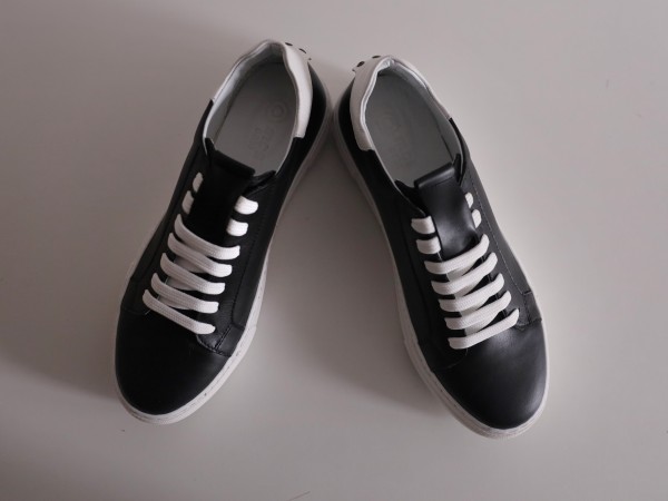 Baha Sneaker schwarz weiß
